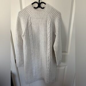 Banana Republic Cable Knit Sweater Dress in Heather Gray